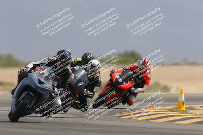 media/Sep-30-2023-SoCal Trackdays (Sat) [[636657bffb]]/Turn 15 (1120am)/